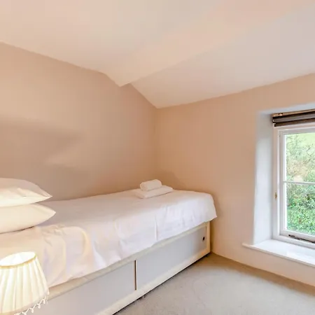 4 Bed In Hawkshead Oc-llh02 Near Sawrey
